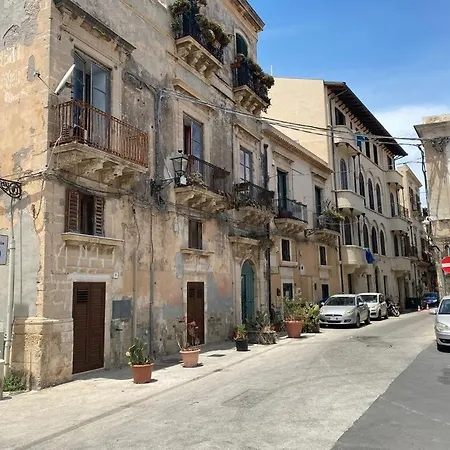 Maniace 80 Apartament