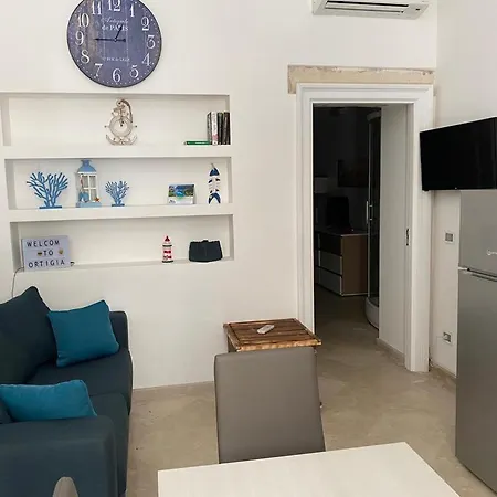 Maniace 80 Apartment Syracuse